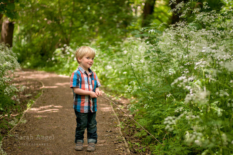 My latest blog on our family adventures in Farnham Surrey, with notes on sticks and pixels and my latest family sessions availability in Surrey and London. 